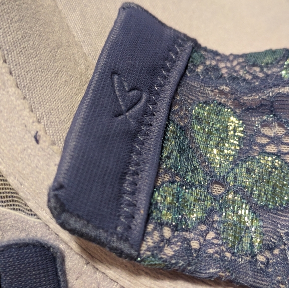 Victoria's Secret Dream Angels Lined Demi Bra Size 34DDD Purple Blue - Picture 7 of 9